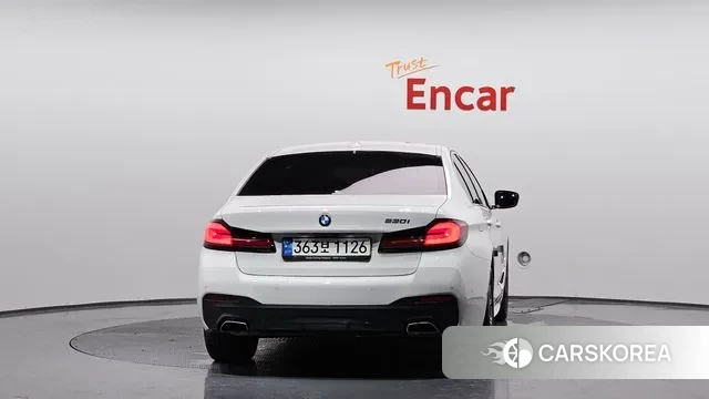 BMW 5 Series (G30) id 3043989 из Кореи 14