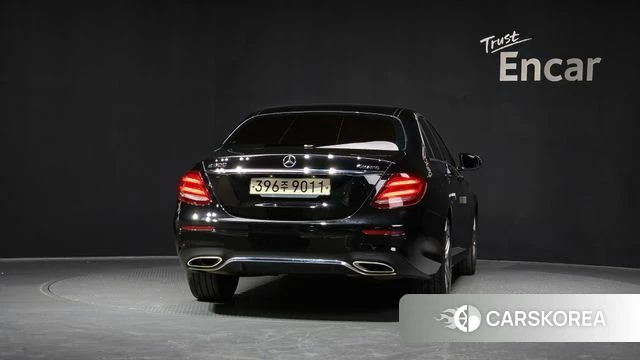 Mercedes-Benz E-Class W213 id 4268645 из Кореи 27