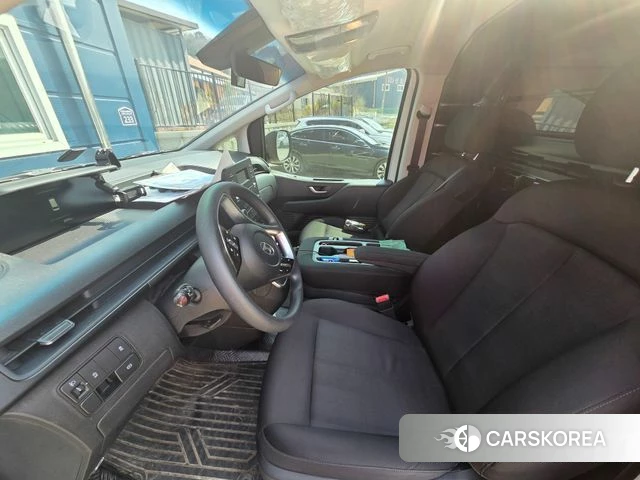 Hyundai Staria 2025 Белый из Кореи, фото 4