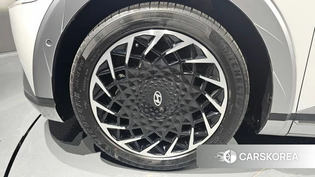 Hyundai Ionic 5 id 4488131 из Кореи 30