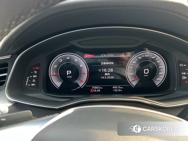 Audi A6L id 4320689 из Китая 9