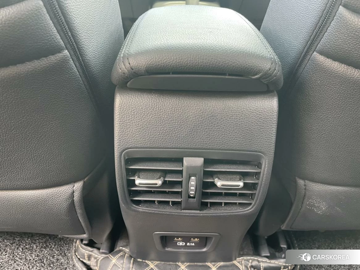 Toyota Corolla id 4493203 из Китая 8