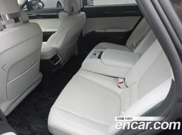 Hyundai Grandeur (GN7) id 2862833 из Кореи 9