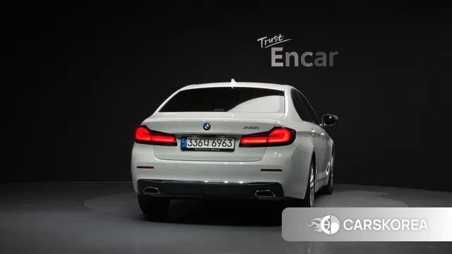 BMW 5 Series (G30) id 3043698 из Кореи 14