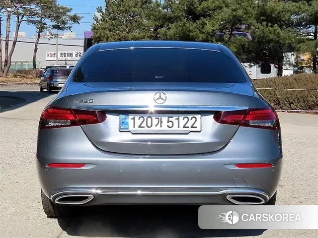 Mercedes-Benz E-Class W213 id 3697470 из Кореи 14