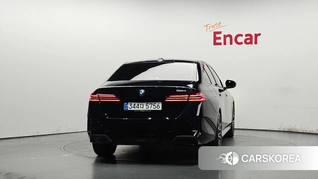 BMW 5 Series (G60) id 4505286 из Кореи 28