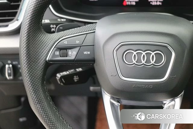 Audi Q5L id 4271920 из Китая 27