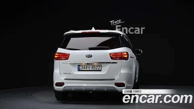 Kia The New Carnival id 2859627 из Кореи 14