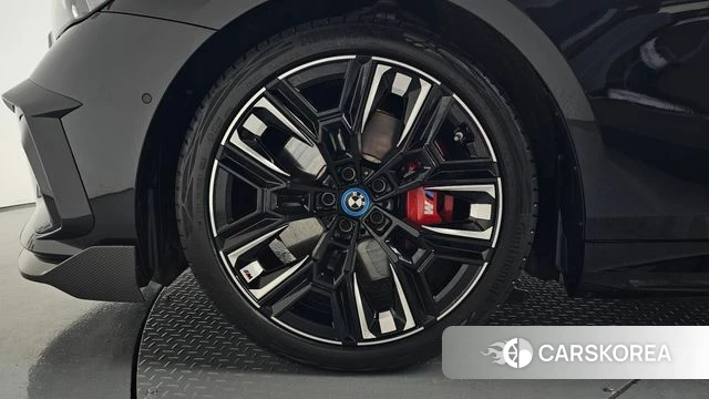 BMW i5 (G60) id 4749026 из Кореи 31