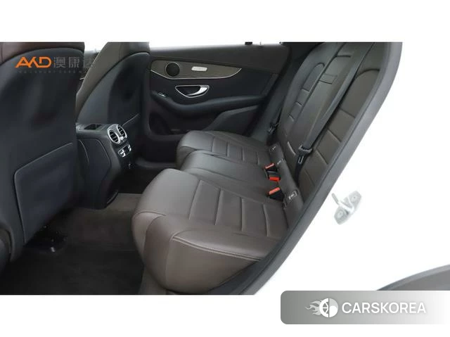 Mercedes-Benz GLC 2021 Белый из Китая, фото 4