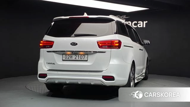 Kia The New Carnival id 4737600 из Кореи 31
