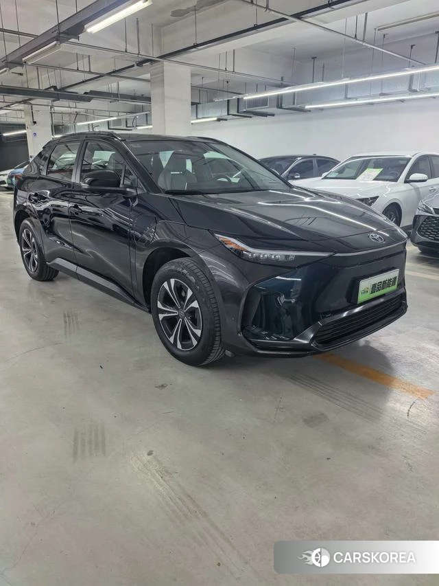 Toyota FAW bZ4X id 4272622 из Китая 14