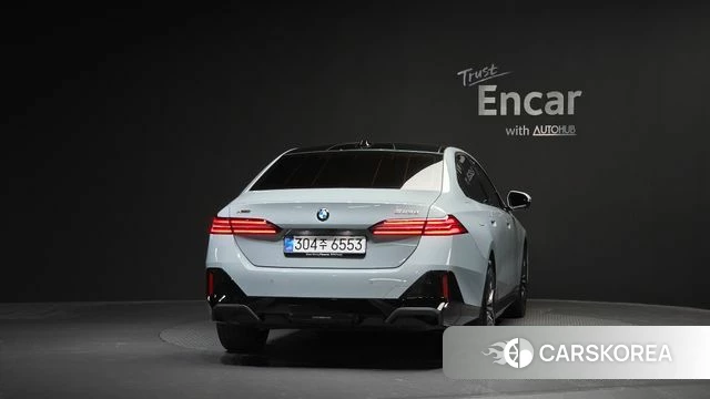 BMW 5 Series (G60) id 4374910 из Кореи 27