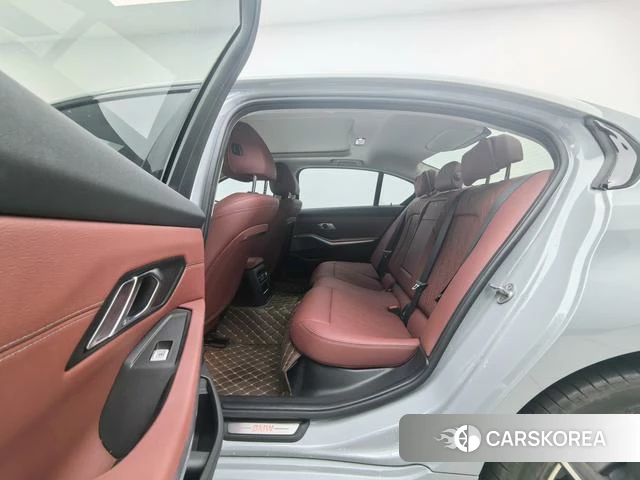 BMW i3 2025 Серебристо-серый из Китая, фото 4
