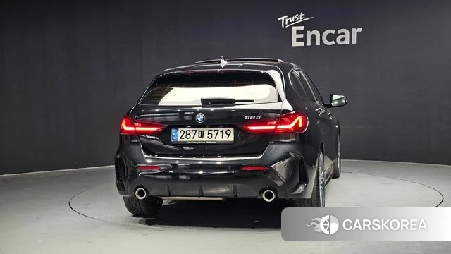 BMW 1 Series (F40) id 3923919 из Кореи 14