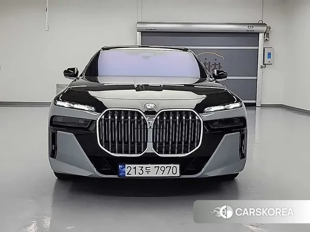 BMW 7 Series (G70) id 3477448 из Кореи 14