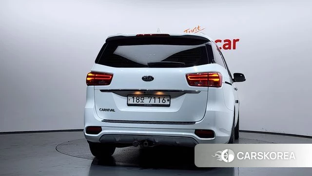 Kia The New Carnival id 4203910 из Кореи 14