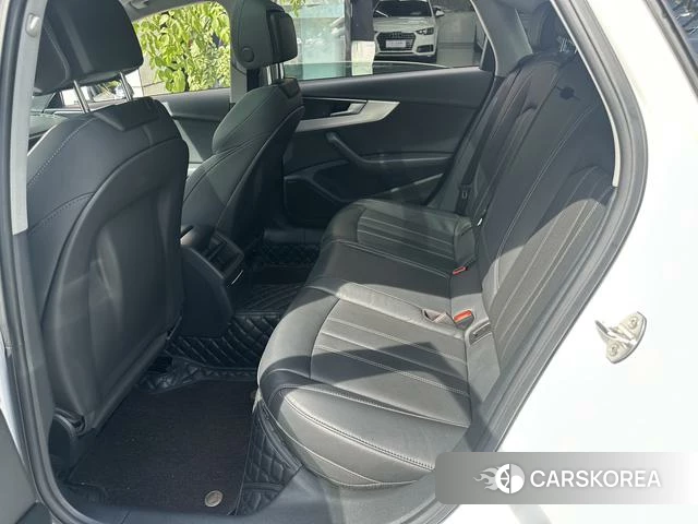 Audi A4L 2022 Белый из Китая, фото 4