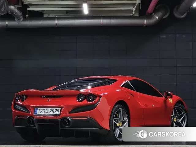 Ferrari F8 Tributo id 3416457 из Кореи 14