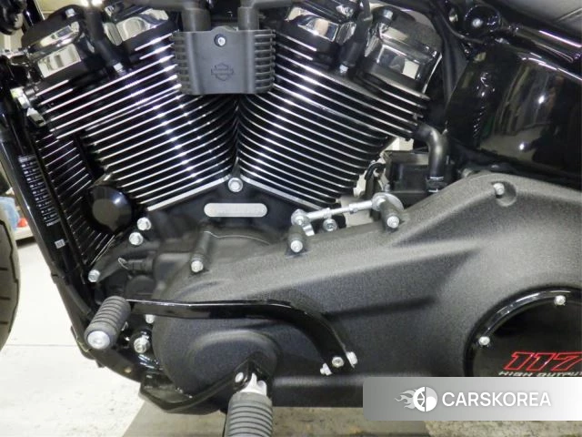 Engine photo