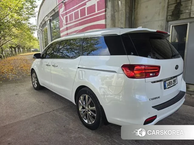 Kia The New Carnival id 3253581 из Кореи 14