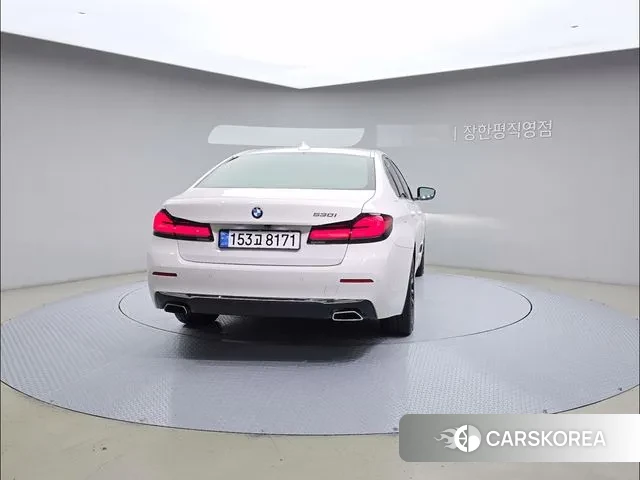 BMW 5 Series (G30) id 3350064 из Кореи 14