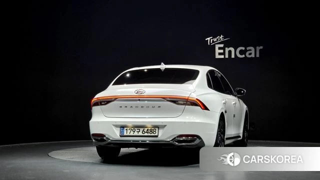 Hyundai The New Grandeur IG Hybrid id 4383850 из Кореи 30
