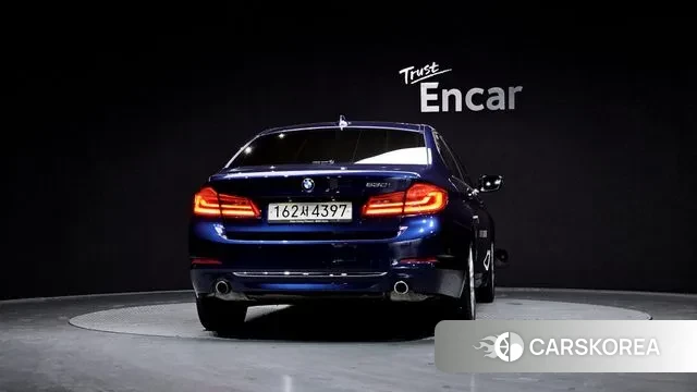 BMW 5 Series (G30) id 3587882 из Кореи 14