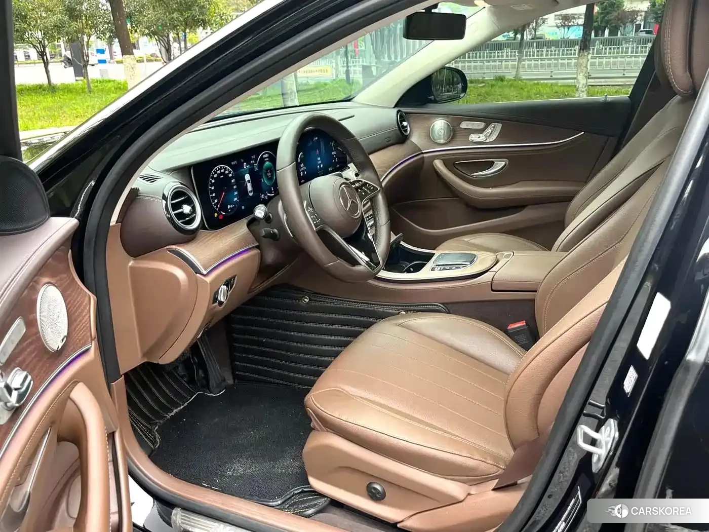 Mercedes-Benz E-Class 2023 Черный из Китая, фото 4