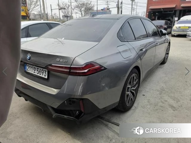 BMW 5 Series (G60) id 3909299 из Кореи 4