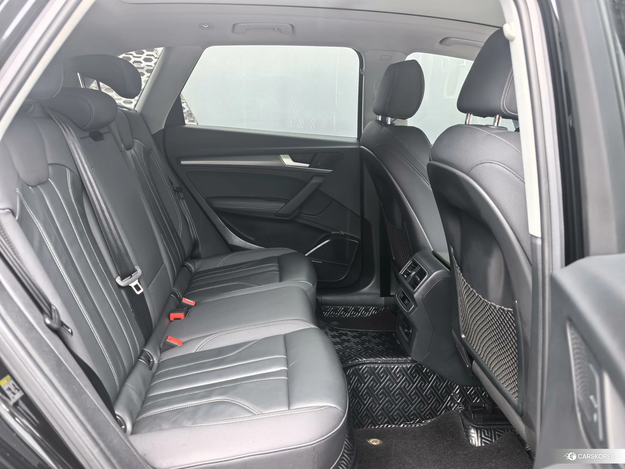 Audi Q5L id 4461988 из Китая 9