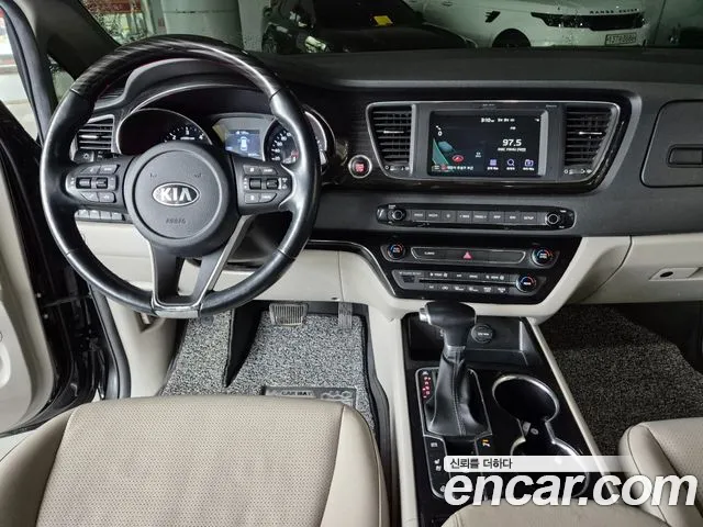 Kia The New Carnival id 2706642 из Кореи 14