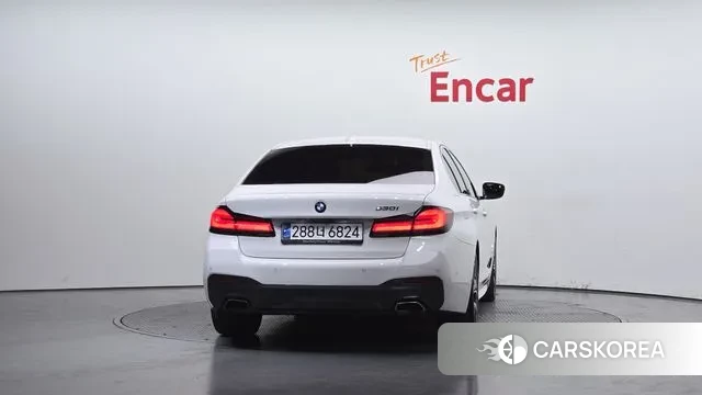 BMW 5 Series (G30) id 3454241 из Кореи 14