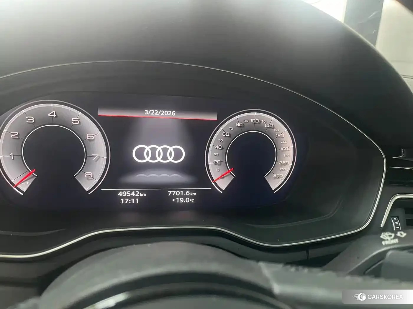 Audi A4L 2023 Silver/gray из Китая, фото 4