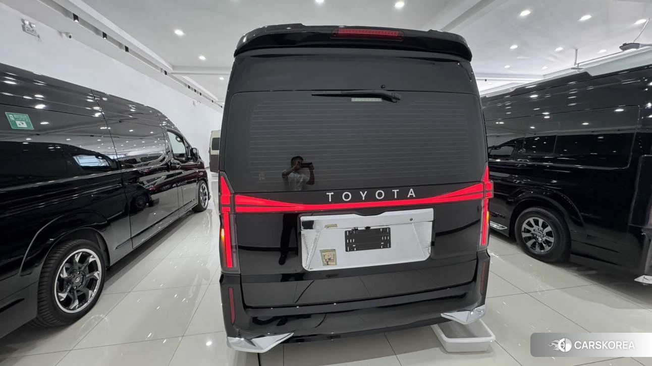 Toyota Hiace id 4468115 из Китая 14