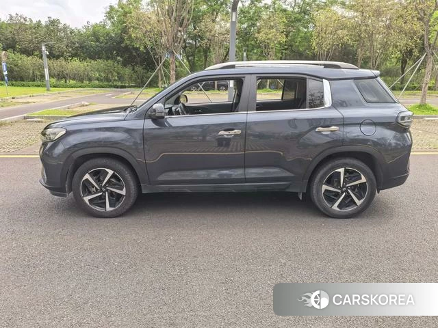 Hyundai ix35 2022 Темно-серый из Китая, фото 5