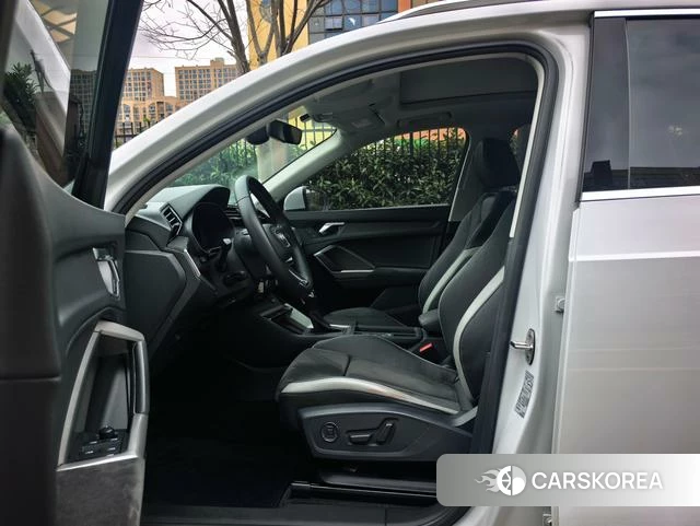 Audi Q3 2022 Белый из Китая, фото 4