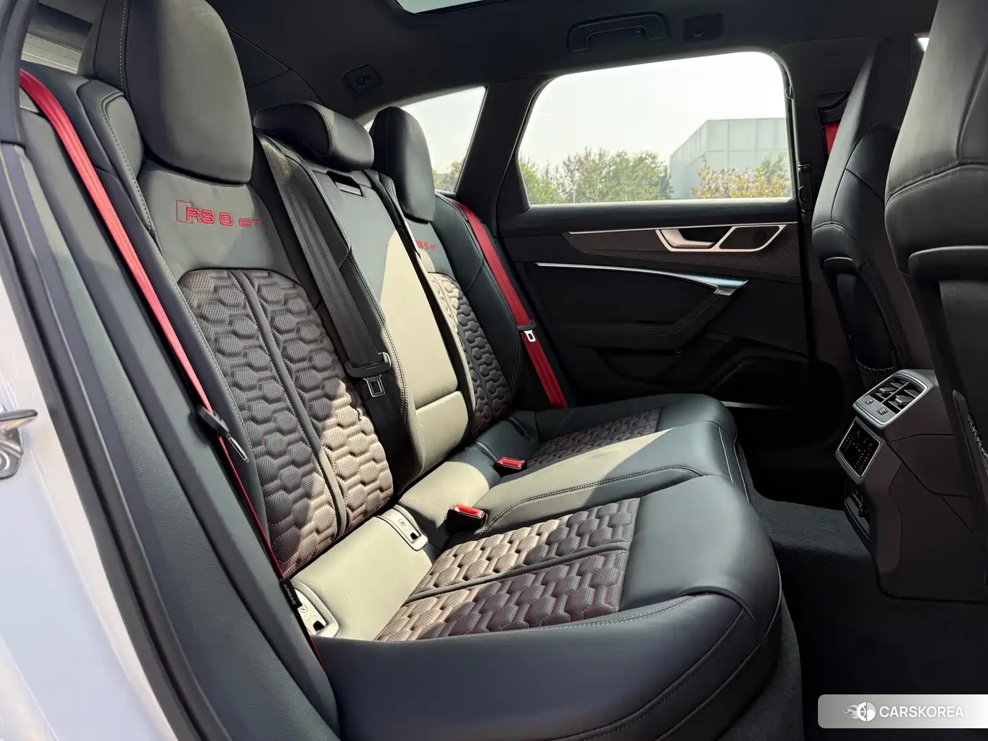 Audi RS 6 id 4628424 из Китая 27