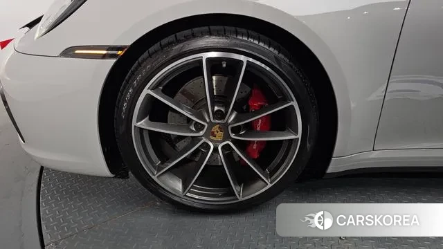 Porsche 911(992) id 3120088 из Кореи 14