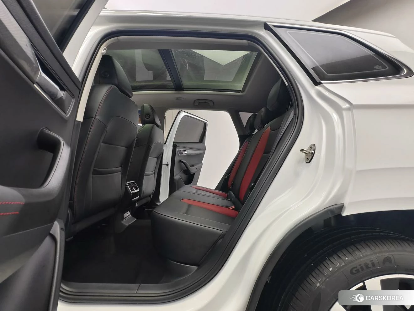Skoda Krok id 4420379 из Китая 17