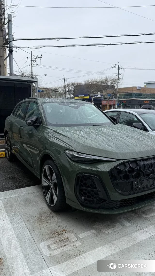 Audi Q5 (80A) 2025 Черный из Кореи, фото 4