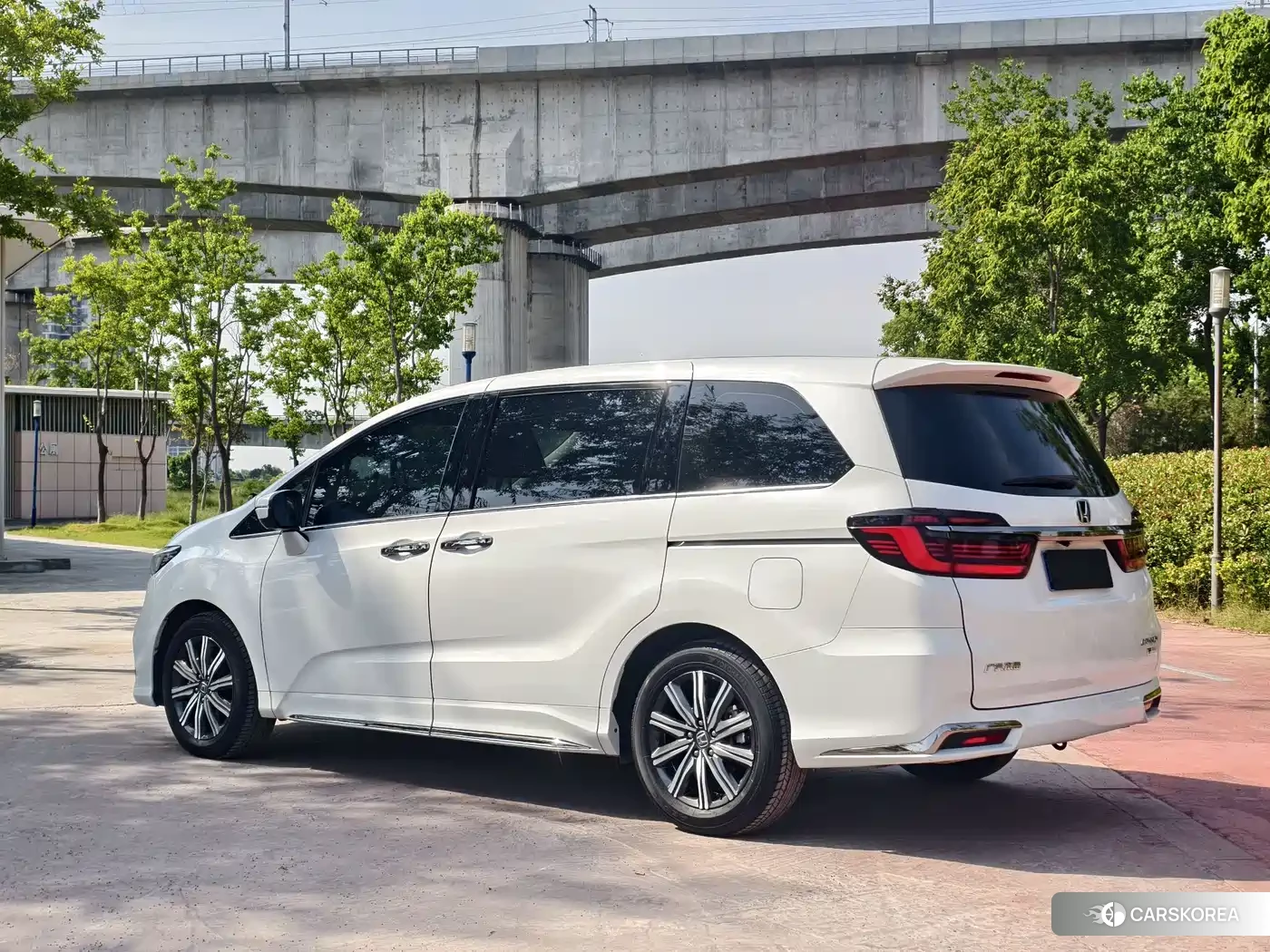 Honda Odyssey id 4515473 из Китая 8