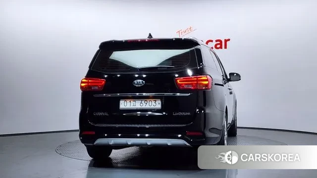 Kia The New Carnival id 3789554 из Кореи 14