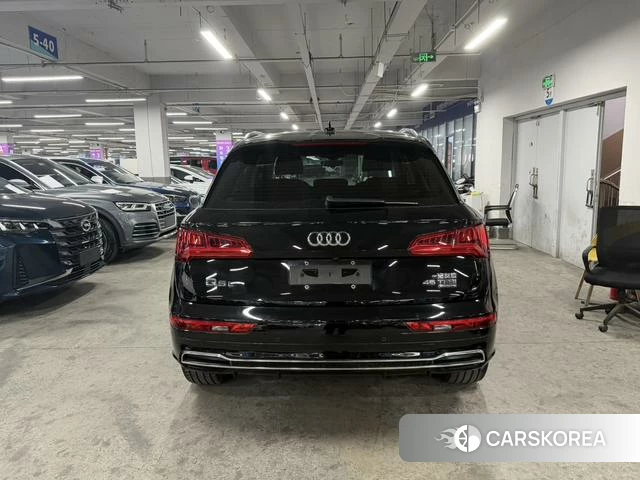 Audi Q5L id 4272749 из Китая 14