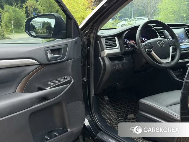 Toyota Highlander id 4328538 из Китая 7