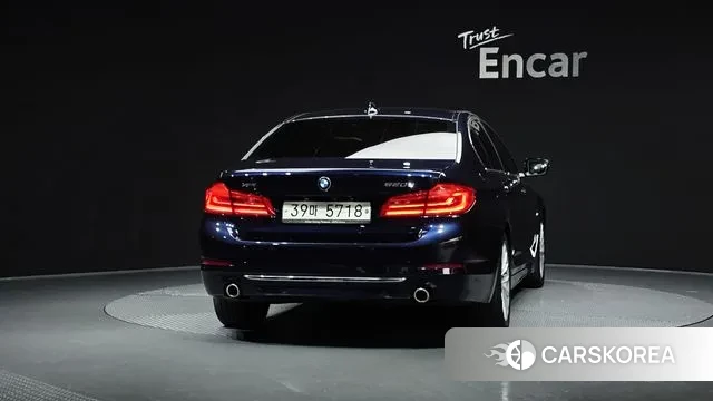 BMW 5 Series (G30) id 3489864 из Кореи 14