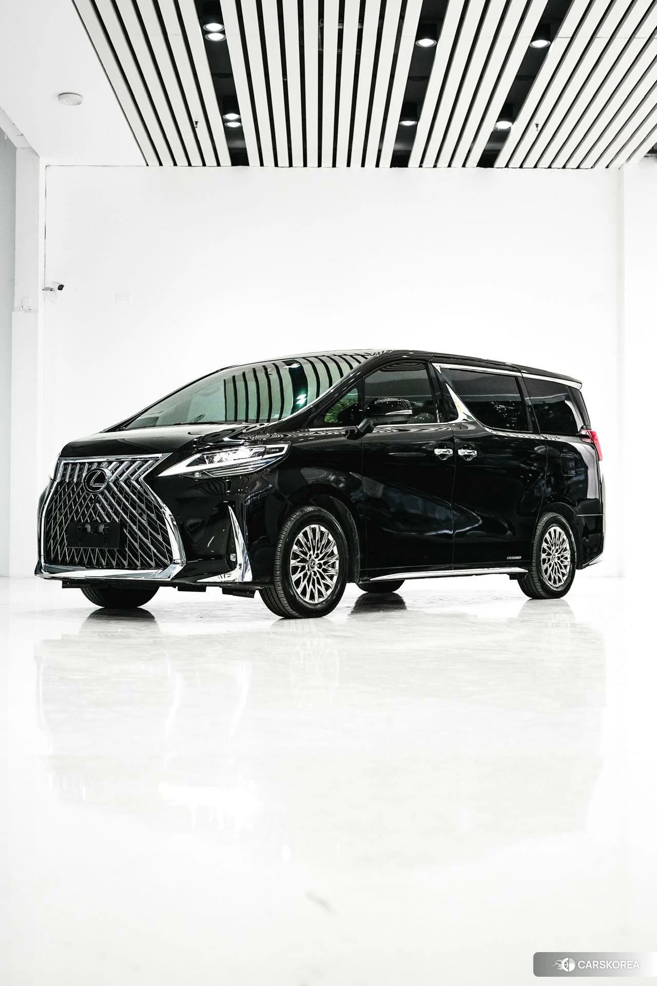 Lexus LM id 4426663 из Китая 12