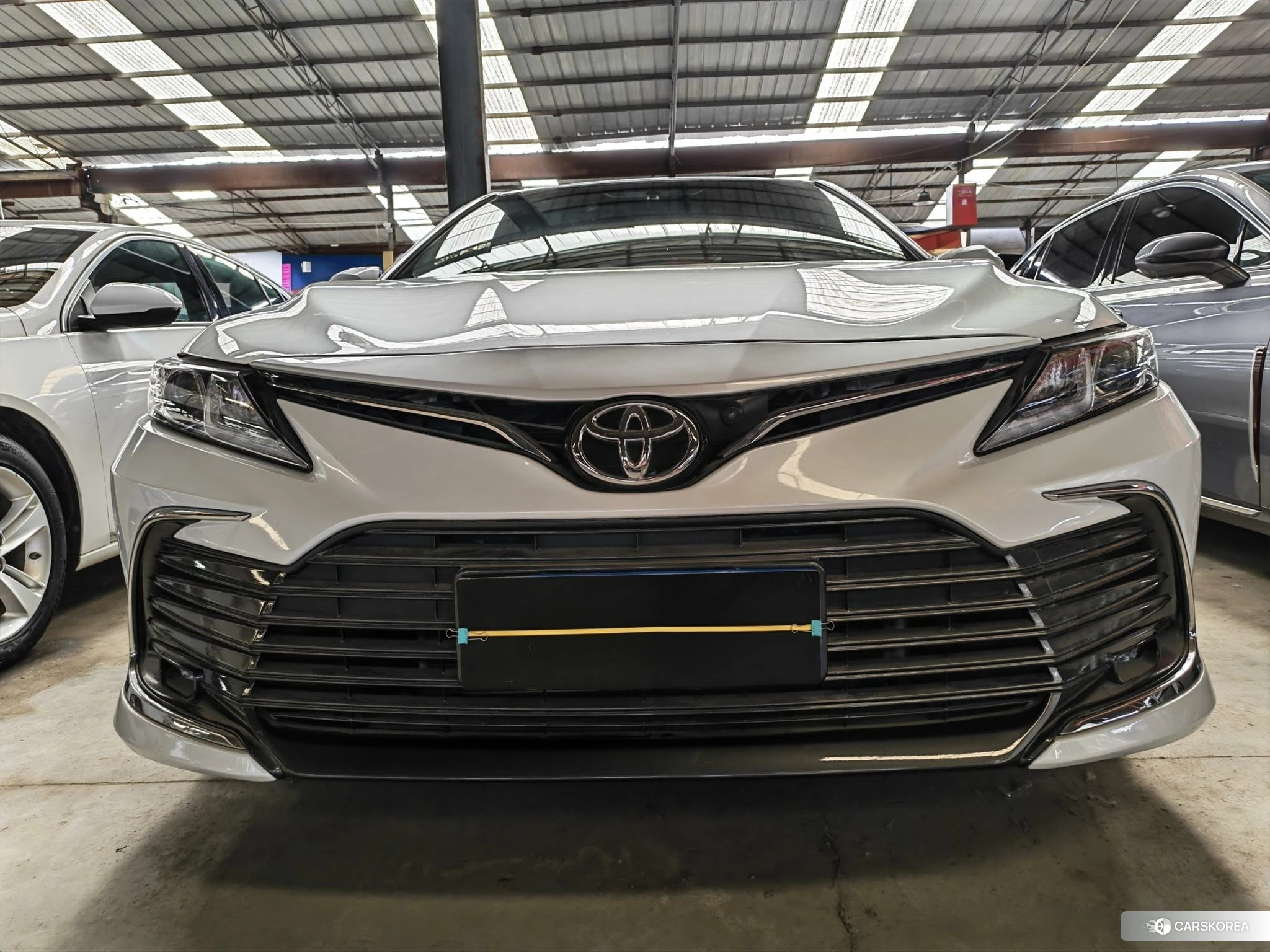 Toyota Camry 2022 Белый из Китая, фото 4