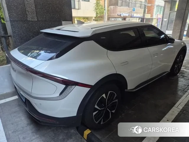 Kia EV6 2022 Белый из Кореи, фото 4