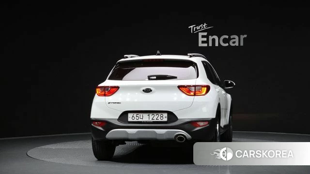 Kia Stonic id 3808013 из Кореи 14